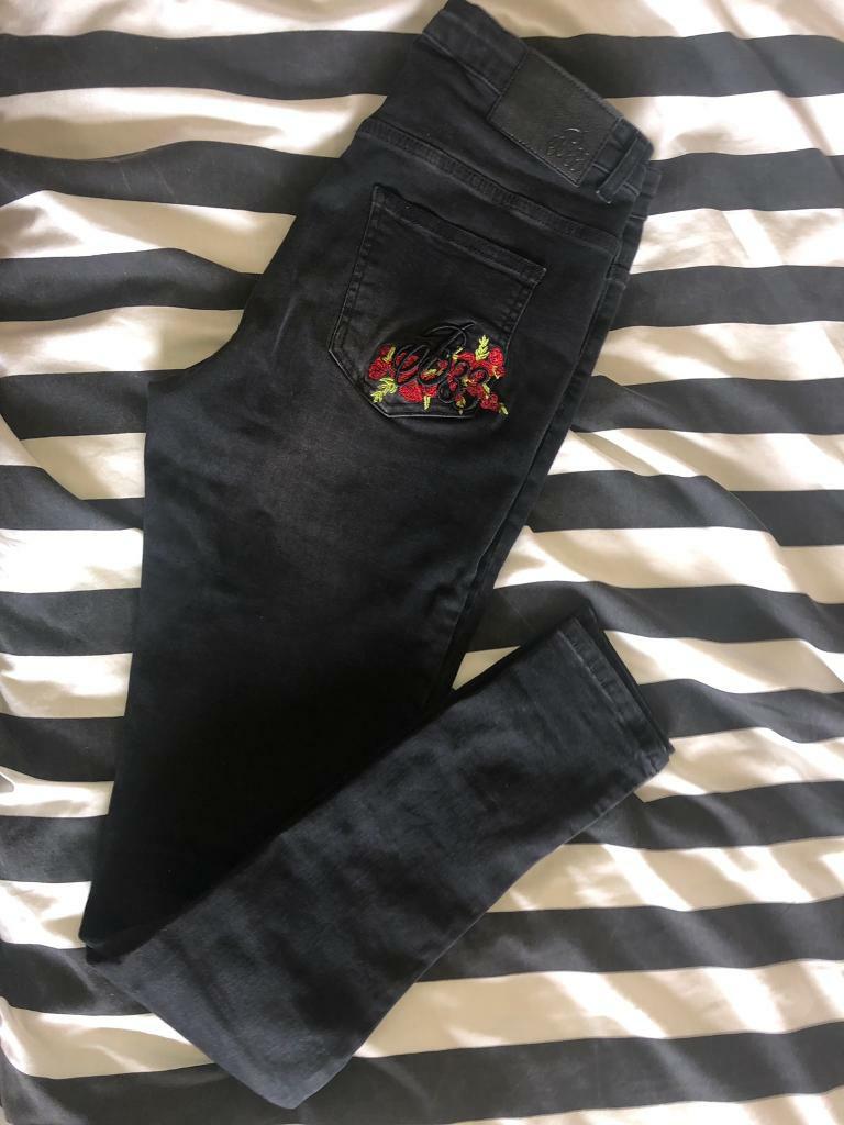 bee inspired skinny jeans